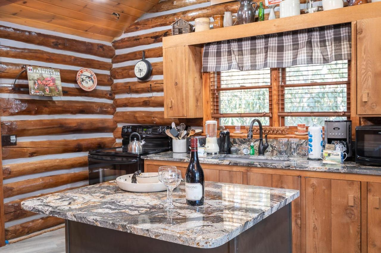 Buckhorn Hideaway By Stony Brook Cabins แกตลิงเบิร์ก ภายนอก รูปภาพ