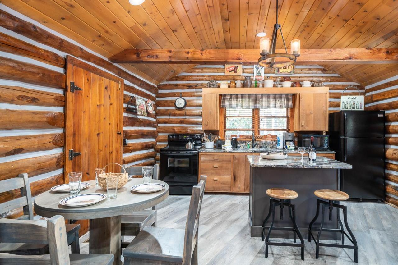 Buckhorn Hideaway By Stony Brook Cabins แกตลิงเบิร์ก ภายนอก รูปภาพ